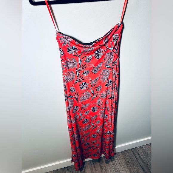 New Banana Republic Red Strapless Maxi Dress with Floral Pattern - Picture 2 of 3